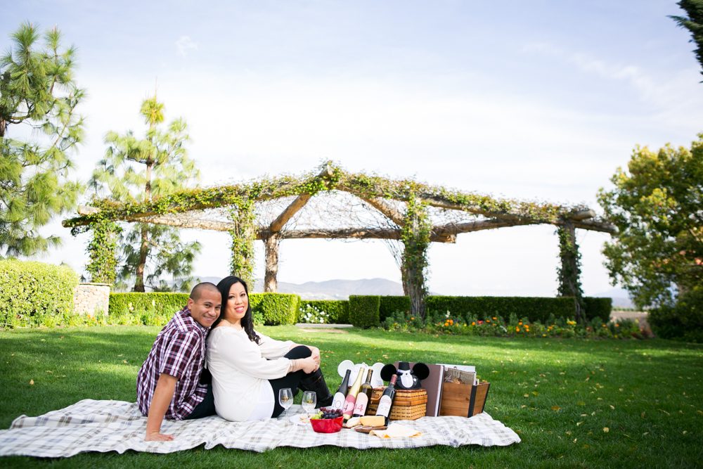 Southcoast-Winery-Engagement-Photography-05